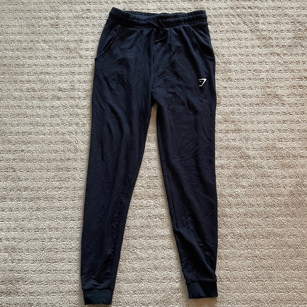 Black gymshark joggers
